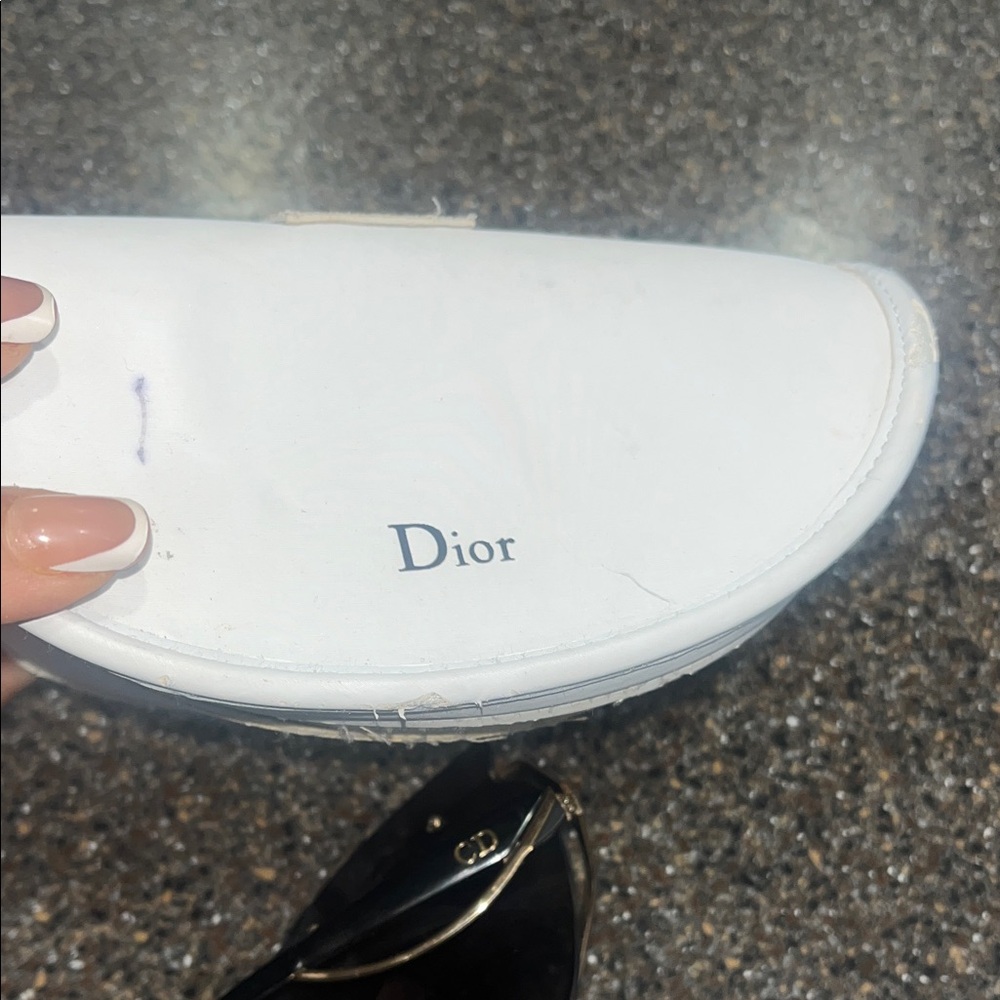 Dior Black Cat-Eye Sunglasses with Silver Accents - Picture 4 of 5